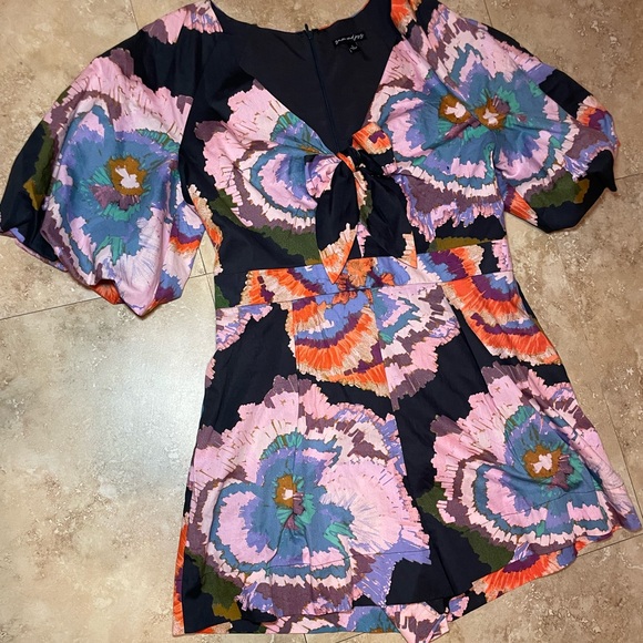 Sam and Jess Colorful Balloon Sleeve Romper Size Large - Picture 10 of 11